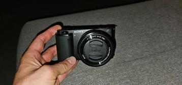 Sony zv e10 16-50 objectief  beschikbaar voor biedingen