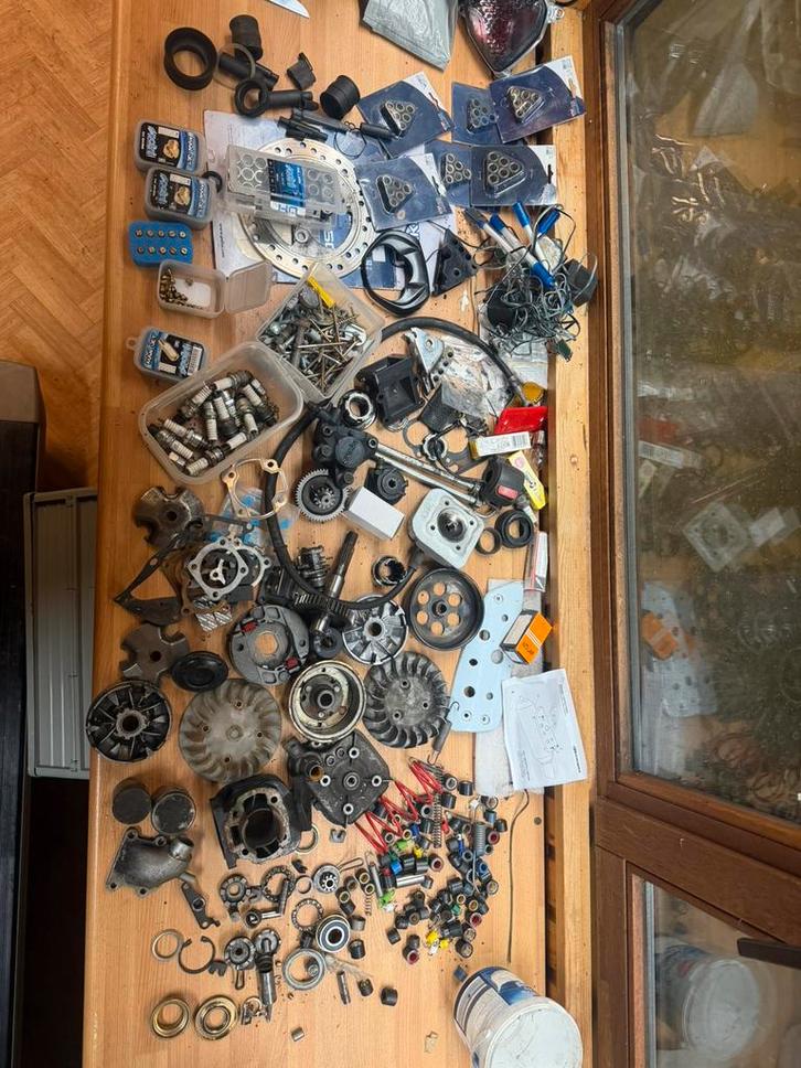 Yamaha Mbk booster stunt rocket nitro onderdelen, Vélos & Vélomoteurs, Scooters | Yamaha, Enlèvement ou Envoi