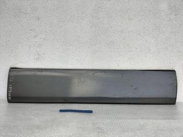 MERCEDES 124 COUPÉ CABRIOLET DEURBEKLEDING RECHTS2605 beschikbaar voor biedingen