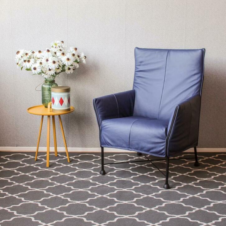 4 Montis Charly fauteuils kobaltblauw - zwart onderstel, Huis en Inrichting, Zetels | Voetbanken en poefs