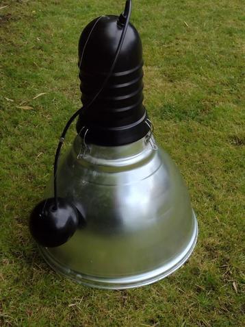 hanglamp beschikbaar voor biedingen