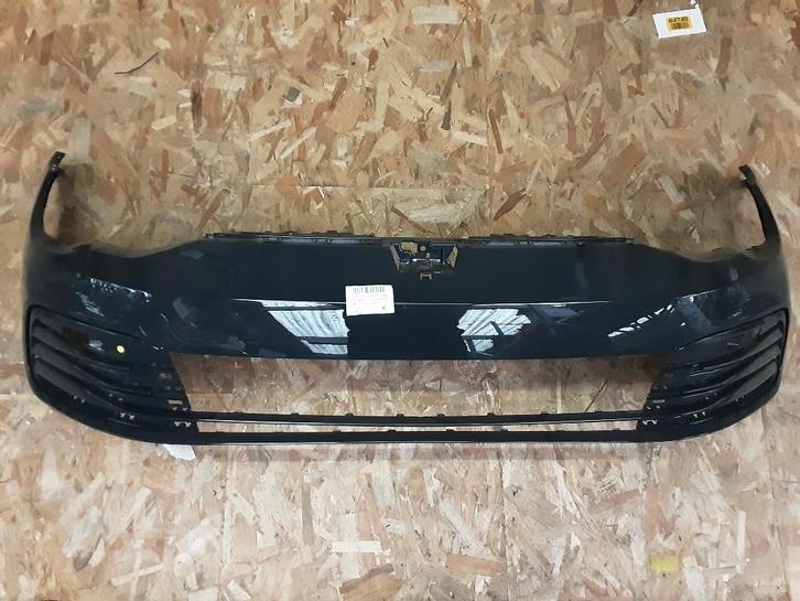 BUMPER VOOR Volkswagen Golf VIII (CD1) (5H0807221A), Auto-onderdelen, Carrosserie, Bumper, Volkswagen, Voor, Gebruikt