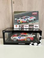 Minichamps Porsche 911 Gt3 R 1/18 sabine schmitz signature, Ophalen of Verzenden, Zo goed als nieuw