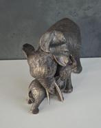 Decoratieve grote met kleine olifant, Ophalen of Verzenden, Zo goed als nieuw