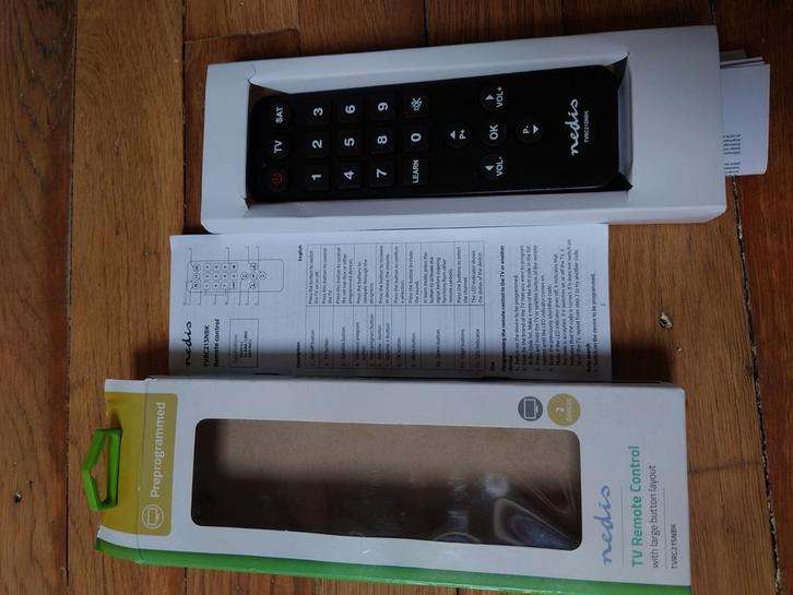 Nedis programmeerbare afstandsbediening voor senioren, Audio, Tv en Foto, Afstandsbedieningen, Gebruikt, Ophalen of Verzenden