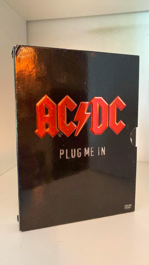 AC/DC – Plug Me In - Europe 2007, Cd's en Dvd's, Dvd's | Muziek en Concerten, Gebruikt, Muziek en Concerten, Boxset