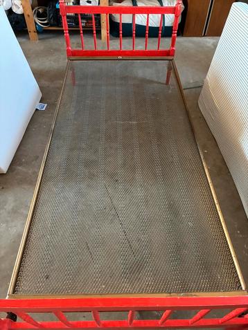 Retro kinderbed, Rouge, Une personne, Enlèvement, Utilisé