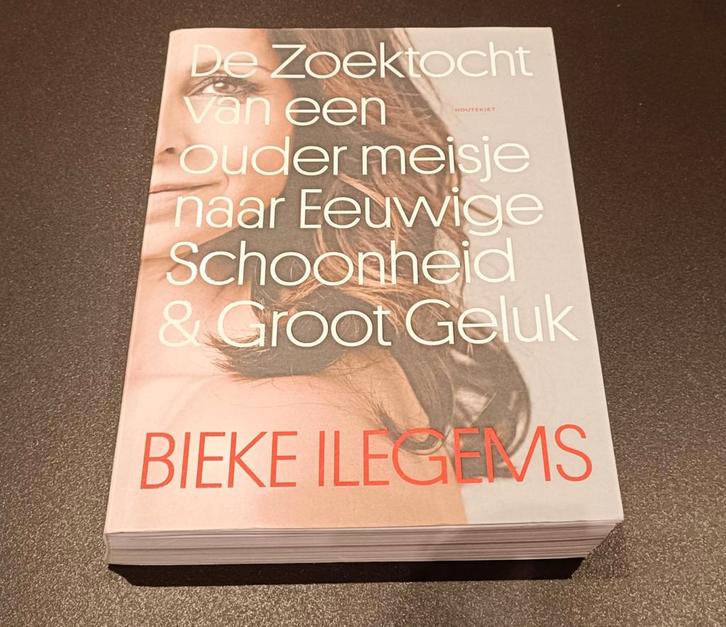 De zoektocht van een ouder meisje naar eeuwige schoonheid &, Boeken, Mode, Zo goed als nieuw, Ophalen of Verzenden