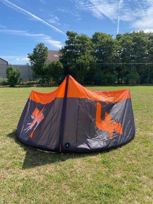 F-One Bandit S 7m + 9m (nieuw) met bar & pomp, Watersport en Boten, Kitesurfen, Zo goed als nieuw, Kitesurf-set, Ophalen