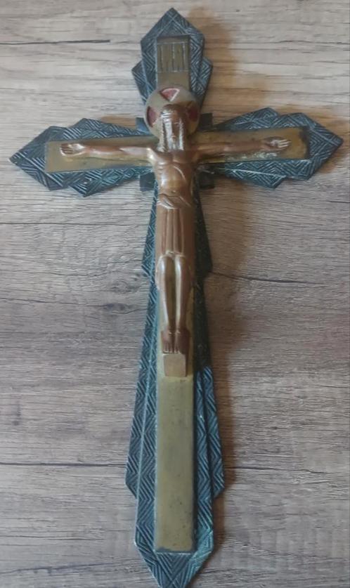 Grand crucifix, Antiek en Kunst, Antiek | Religieuze voorwerpen, Ophalen of Verzenden