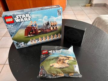 Lego troepentransport en memerobilia starwarsday 2024 beschikbaar voor biedingen
