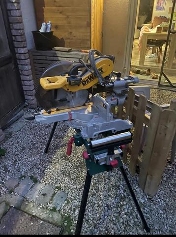 Dewalt dw718v en super état de marche 