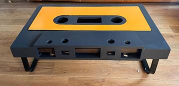 Vintage Cassette tafel - gerestaureerd beschikbaar voor biedingen