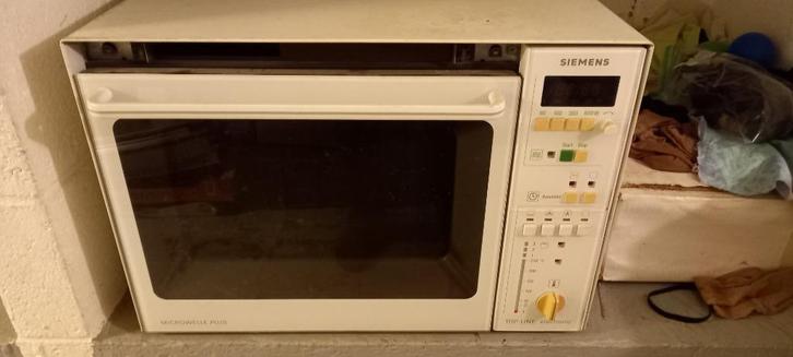 Siemens combioven (magnetron en elektrisch), Elektronische apparatuur, Ovens, Gebruikt, Vrijstaand, Oven met grill, Minder dan 45 cm