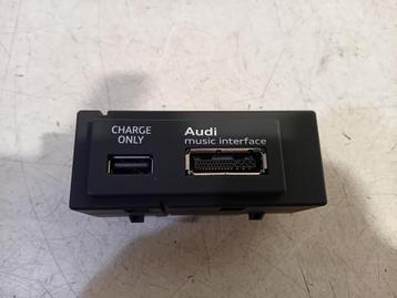 DIVERSEN USB OPLADER A3 Sportback (8VA / 8VF) (5Q0035736A) beschikbaar voor biedingen