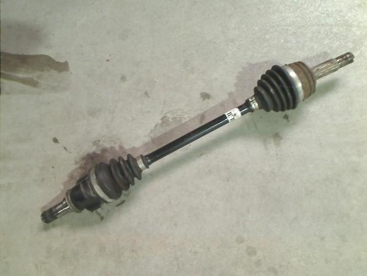 AANDRIJFAS LINKS VOOR Toyota Aygo (B40) (434200H040), Auto-onderdelen, Remmen en Aandrijving, Toyota, Gebruikt