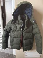 Jongens Tommy Hilfiger Winter Jasje Maat 140 Donker Groen, Ophalen, Zo goed als nieuw, Groen