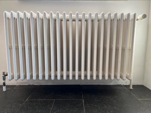 8x Nieuwe Volgietijzeren Radiatoren (Gerestaureerd), Doe-het-zelf en Bouw, Verwarming en Radiatoren, Zo goed als nieuw, Ophalen