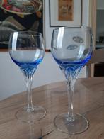 2 verres à vin en cristal de Bohême, Antiquités & Art, Antiquités | Verre & Cristal, Enlèvement ou Envoi