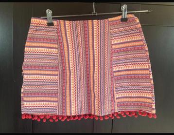 Mini rok maat m beschikbaar voor biedingen