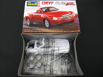 1/25 REVELL : Chevy SSR - NEUF, Neuf, Enlèvement ou Envoi, Voiture, Revell