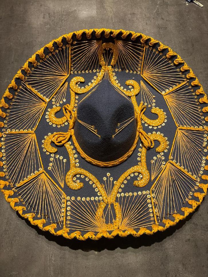 Mexicaanse sombrero, Antiek en Kunst, Antiek | Keramiek en Aardewerk, Ophalen