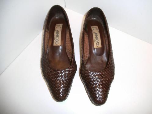 Chaussure marron pour femme taille 38, Vêtements | Femmes, Chaussures, Porté, Chaussures basses, Brun, Enlèvement ou Envoi