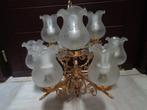 *Prachtige antieke bronzen luchter met bewerkt opalineglas, Antiek en Kunst, Antiek | Verlichting, Ophalen of Verzenden
