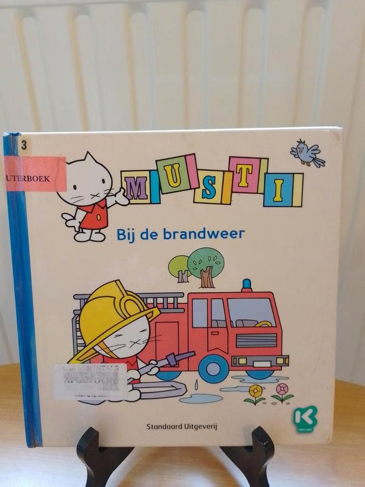 Rachel Frederix - Musti bij de brandweer, Boeken, Kinderboeken | Kleuters, Ophalen of Verzenden