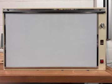 Negatoscoop beschikbaar voor biedingen