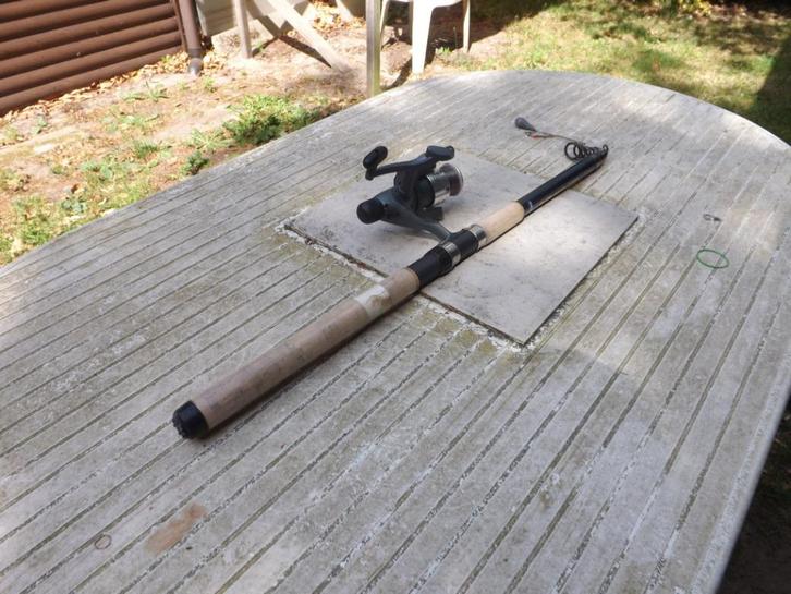 tele hengel van SPRO met molen op, Watersport en Boten, Hengelsport | Algemeen, Gebruikt, Werphengel, Ophalen