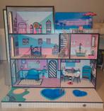 LOL, Enlèvement, Utilisé, Maison de poupées