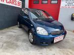 Toyota Yaris essence climatisé 5 portes, Auto's, Blauw, Handgeschakeld, 5 deurs, Particulier