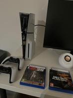 PS5 Slim 1To, accompagné de 2 mannettes ainsi que de 2 jeux, Consoles de jeu & Jeux vidéo, Consoles de jeu | Sony PlayStation 5