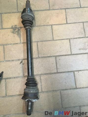Aandrijfas BMW 5-serie F10 F11 7581027 beschikbaar voor biedingen