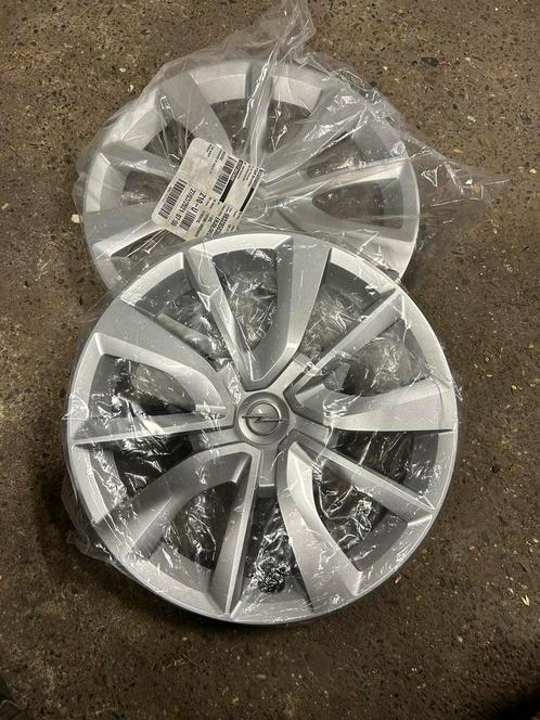 2 enjoliveurs strictement neuf Opel corsa 16", Autos : Divers, Enjoliveurs, Neuf