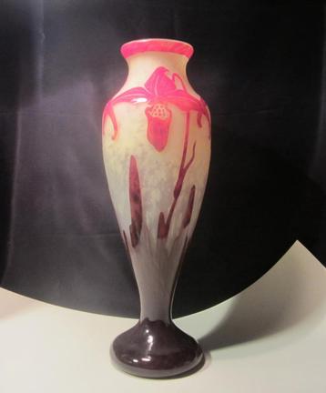 Vase Le Verre Français ancien Ch. Camée Schneider vers 1925 disponible aux enchères