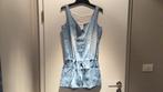 Lichte jeans jumpsuit met kant op de rug in maat 38, Kleding | Dames, Jumpsuits, Maat 38/40 (M), Blauw, Ophalen of Verzenden, Zo goed als nieuw