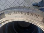 Banden continental 235 50 20 104H en 255 45 20, Auto-onderdelen, Ophalen, Gebruikt, 235 mm, Band(en)