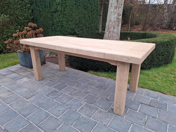 Volledig massief eiken eettafel. Geluchtgomd., Huis en Inrichting, Tafels | Eettafels, Zo goed als nieuw, Ophalen of Verzenden
