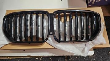 Grille hoogglans zwart BMW X5 G05 LCi 51135A67CC6 5A67CC6 beschikbaar voor biedingen