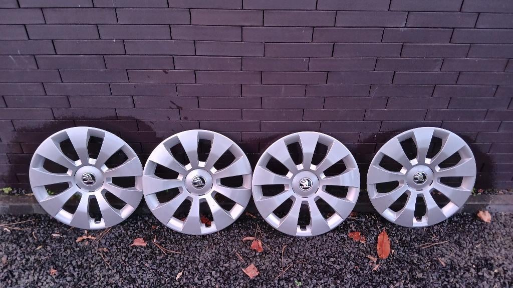 Skoda siervelgen 16", Ophalen of Verzenden, Nieuw