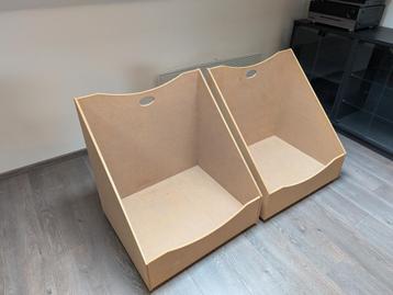 handige opbergdozen op wieltjes voor schuine wand beschikbaar voor biedingen