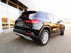 Mercedes-Benz GLA 180 *TREKHAAK*MBUX*DAB*CAMERA*, Auto's, Leder en Stof, Zwart, Bedrijf, 5 deurs