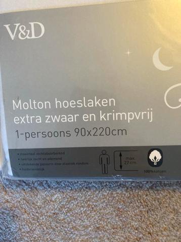 Twee molton hoeslakens 90x220 cm extra zware kwaliteit. beschikbaar voor biedingen