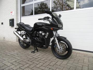 Nette Yamaha Fazer 600/ FZS600H. Nette motor Inruil mogelijk