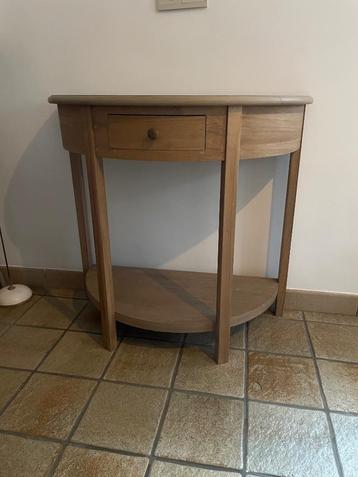 Table d'appoint originale beschikbaar voor biedingen