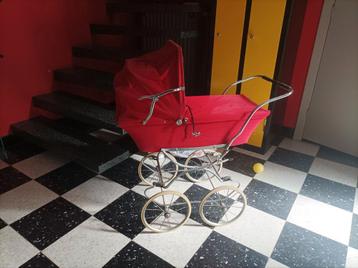 Vintage retro Kinderwagen