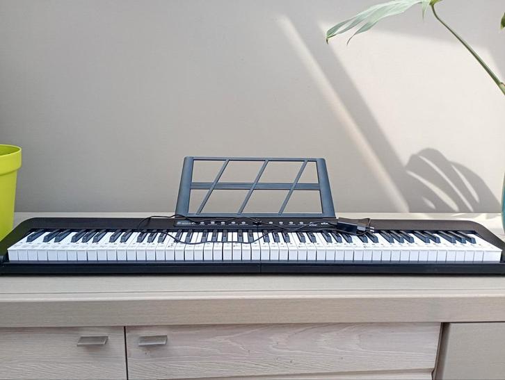 Keyboard piano, Muziek en Instrumenten, Piano's, Zo goed als nieuw, Piano, Zwart, Ophalen