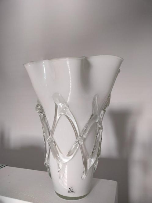 Grote glazen vaas met golvende rand, Maison & Meubles, Accessoires pour la Maison | Vases, Comme neuf, Blanc, Verre, Enlèvement ou Envoi